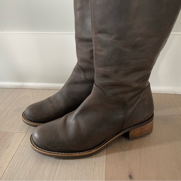 Duo Boots Wide Calf Tall Brown Leather Boots - Picture 8 of 9